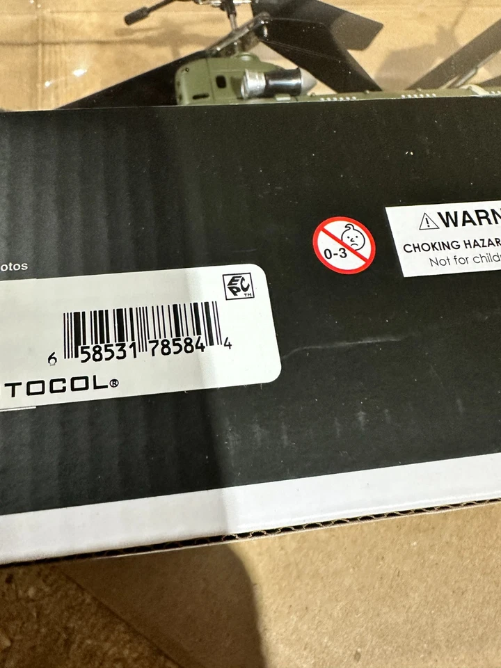 PROTOCOL Tactical Cargo Chinook RC Helicopter Drone with Gyro Stabilizer - Image 4 of 4