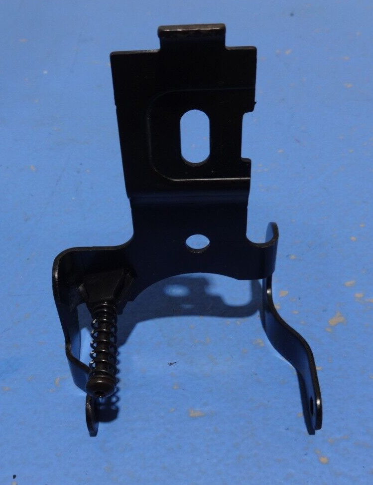 1997-2004 C5 CORVETTE FOG LIGHT BRACKET RH 10281936