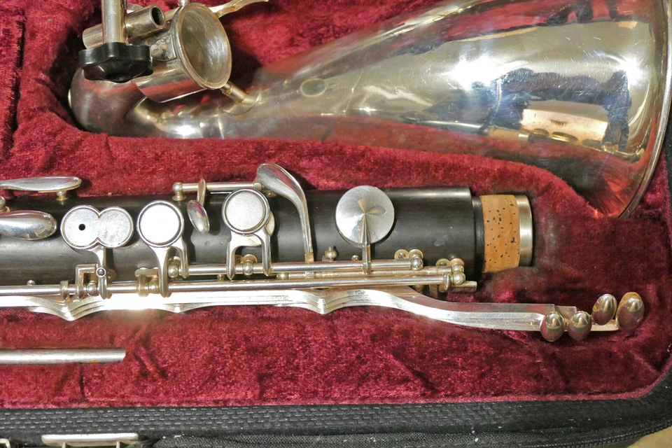 Buffet Crampon France 1180 bass clarinet - nice + SHIPPING ADDED - Image 2 of 4