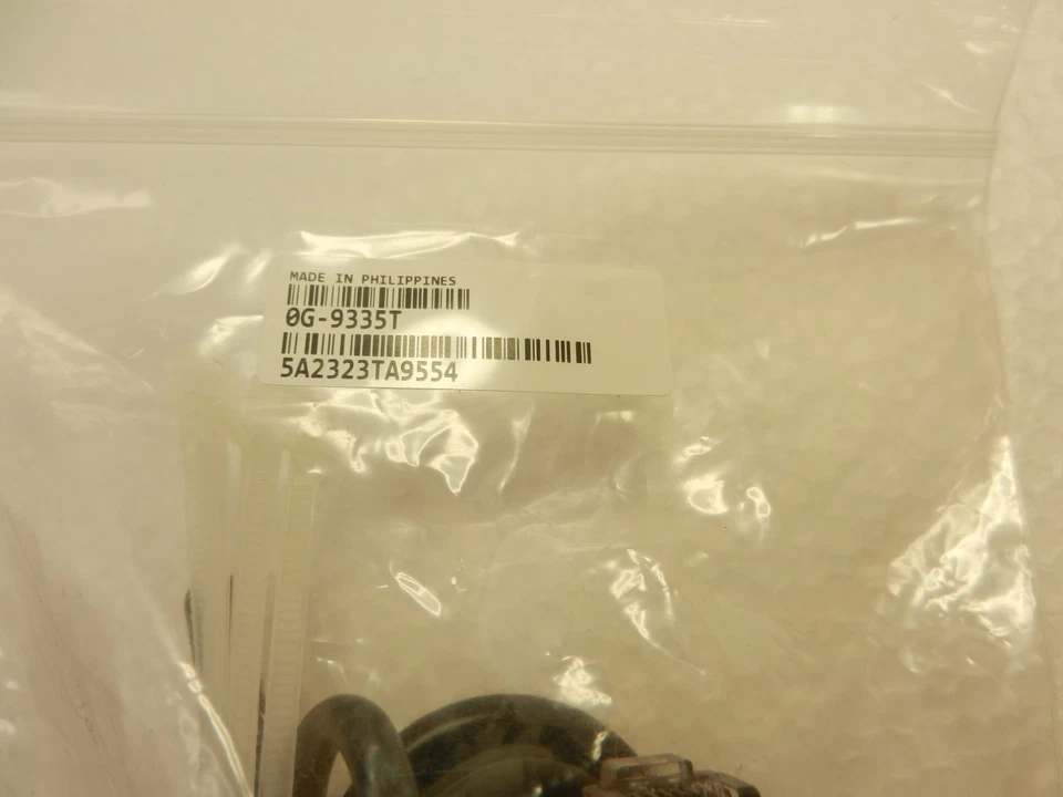 Brand New Sealed APC Temperature Sensor AP9335T - Image 3 of 3