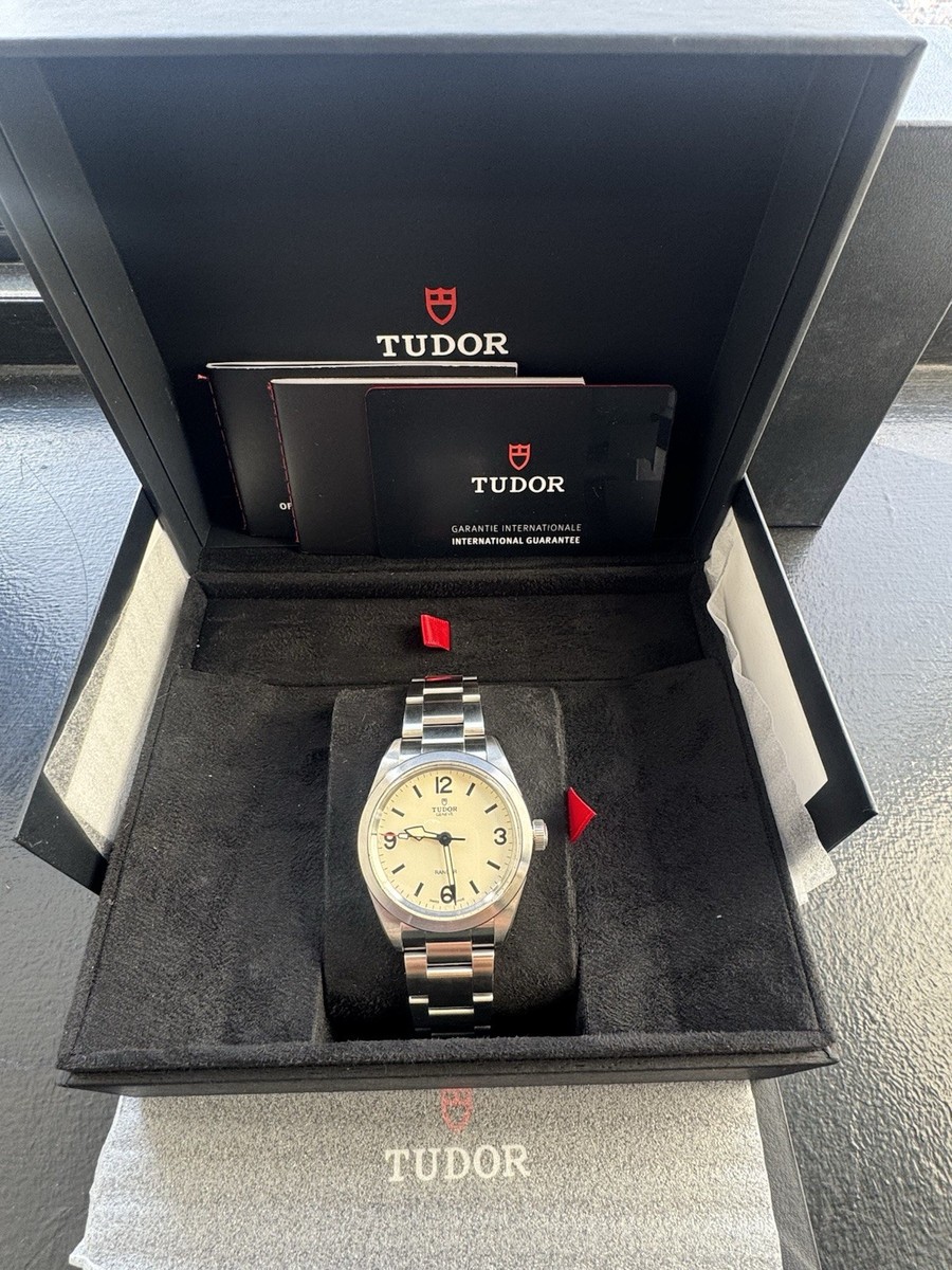 2026 Tudor Ranger 39mm Steel Beige White Domed dial M79950-0008