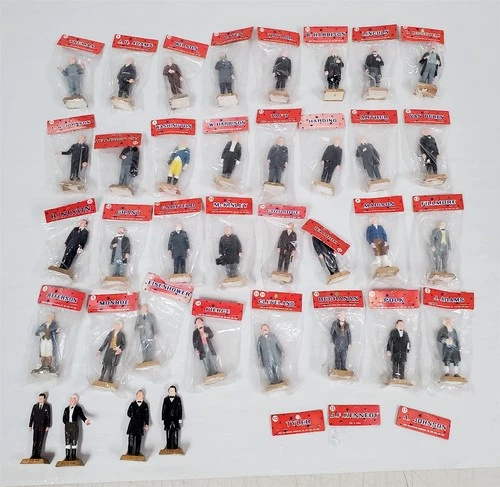 Z-656 VINTAGE COLLECTION OF MARX TOYS U.S. PRESIDENTS FIGURES-SOME MINT IN BAGS!