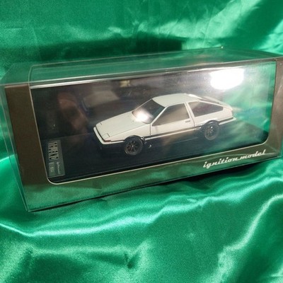 ignition model 1/43 Toyota Sprinter Trueno AE86 3-Door White Black