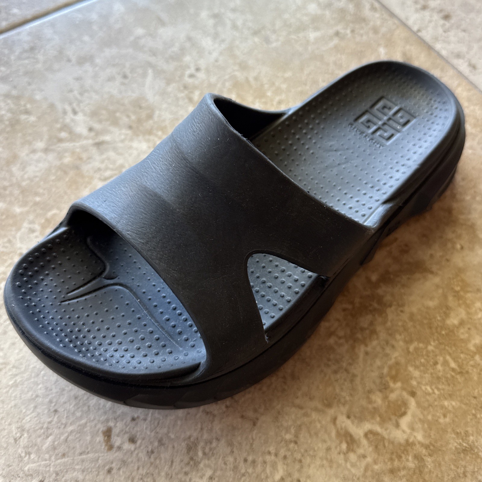 SAOLA (SOLO SCARPA SINISTRA) Sandalo uomo GIVENCHY giallo palude slide taglia 37 TG 5 AMPUTATO