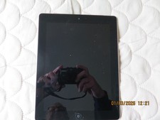 Apple iPad 2 16GB, Wi-Fi + Cellular,  9.7in - White