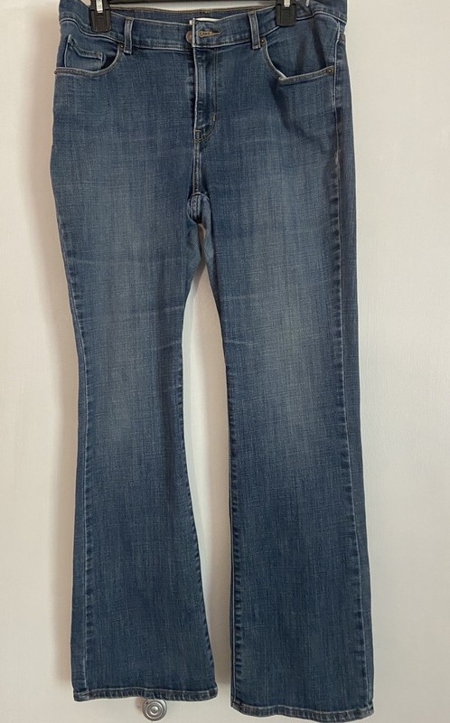Levi's Womens Classic Boot Jeans 12M 31x32 Blue Mid Rise Denim Pants Stretch