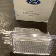 1985 - 1993 Ford Mustang Sunroof Dome Light Lens E5fz-13783-a Nos