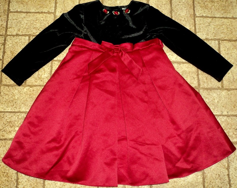 Girl's Christmas Dress By George. Sz. 5. Pretty!