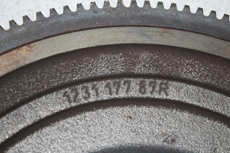 Schwungrad Schwungscheibe Druckplatte 123117787R Renault Captur I J5 0.9 Bj.13 - Bild 4 von 4