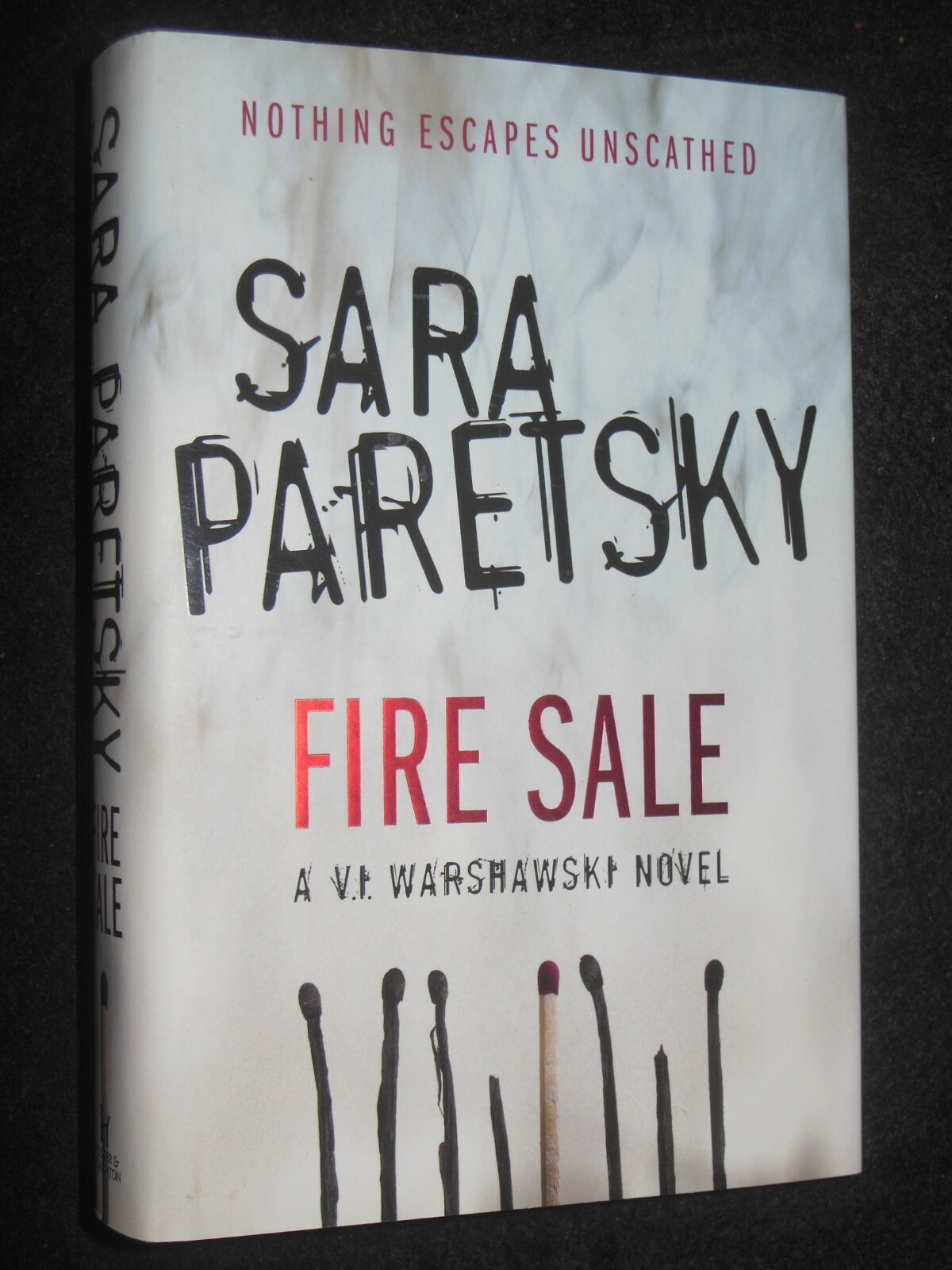 SARA PARETSKY - Fire Sale (2006-1st) V. I. Warshawski Crime Novel #12 - Hardback