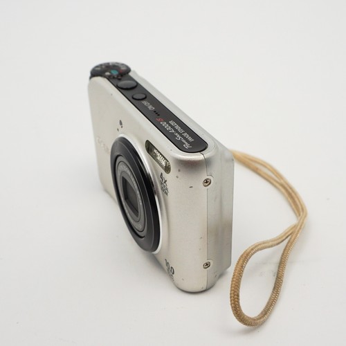 Canon Powershot A3000 Digital Camera 10MP Bundle, 4 GB SD,Card, Charger, Battery - Picture 8 of 19