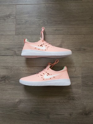 nyjah free pink