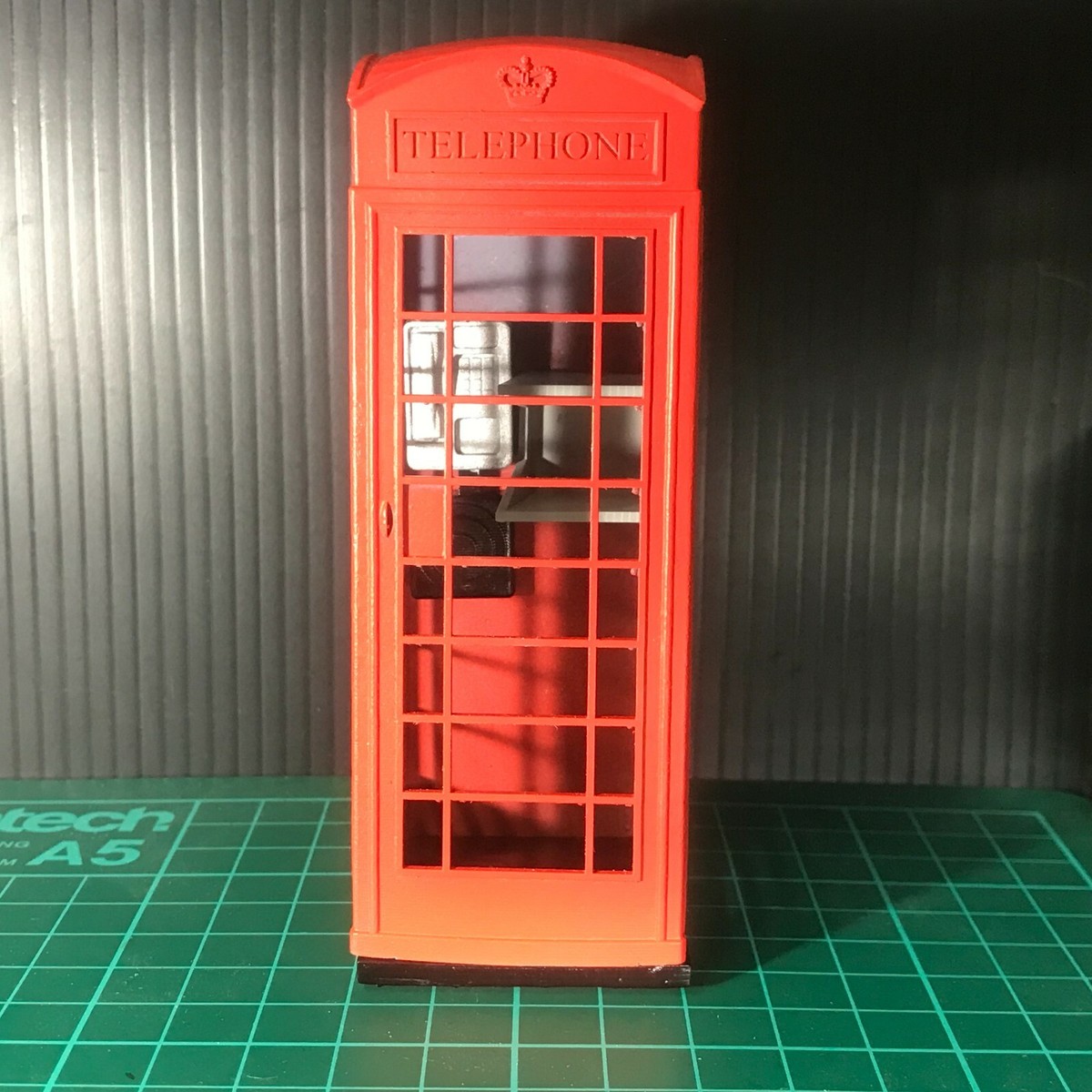 G-scale model scenery BT Phonebox K6 version very suitable for