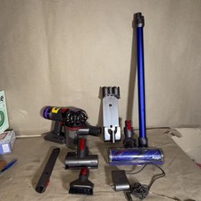 Dyson V8 Cordless Vacuum Cleaner Silver/Nickel 400473-01  Slightly Used