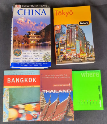Lot of 5 asia tourist guides: china, Tokyo, Beijin, Thailand, bangkok
