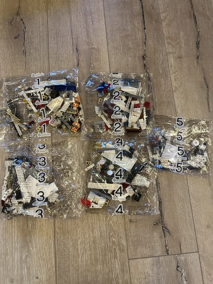 LEGO Star Wars 9493 X-wing Starfighter, photo 3 sur 5