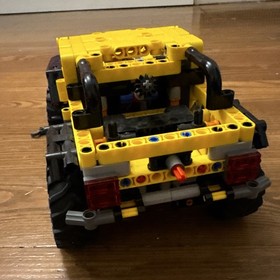 LEGO Technic 8297 Off-Roader Yellow 1097pcs 4x4 Winch Model Set