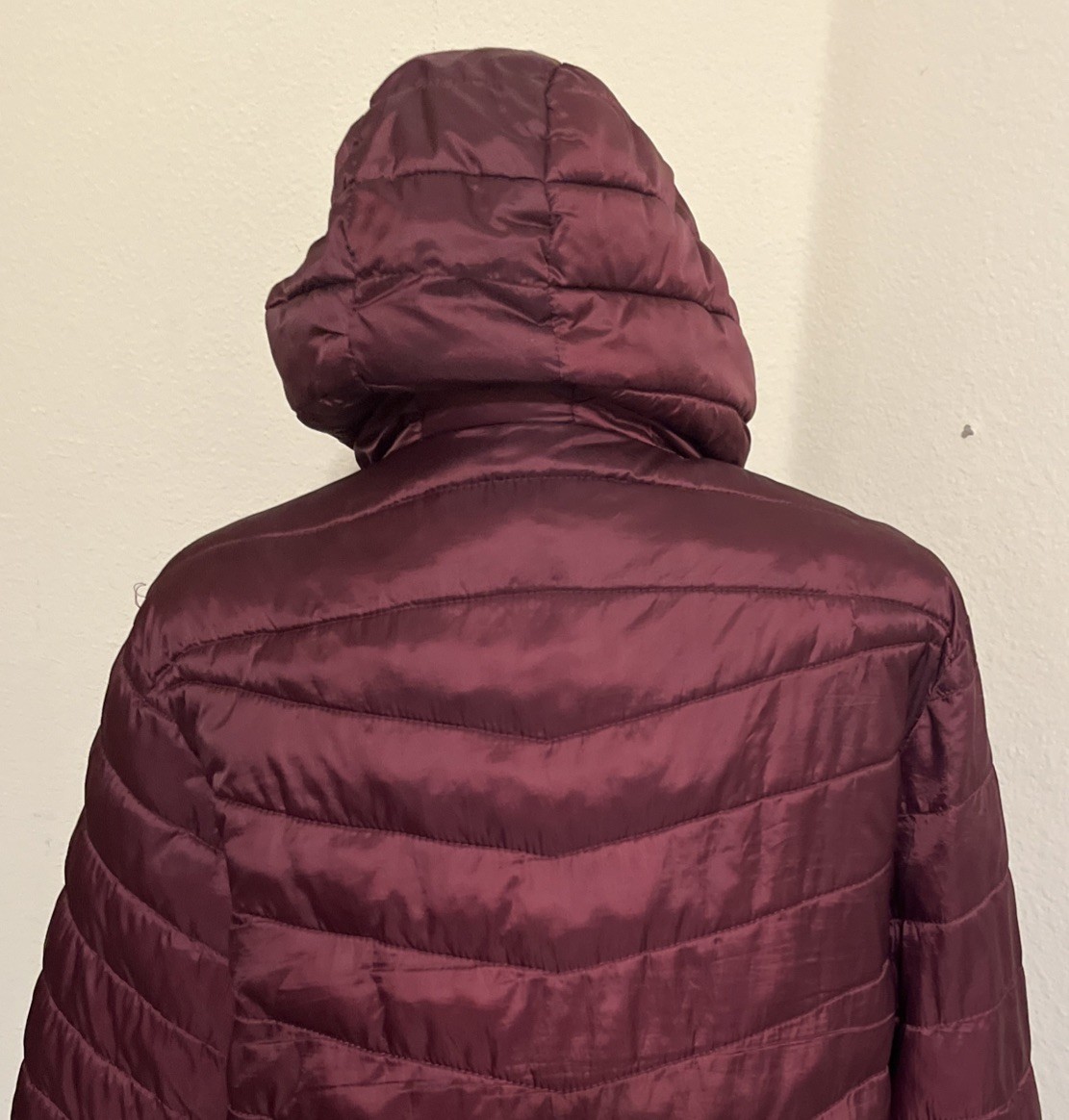 Champion Authentic Puff Maroon Medium Jacket. 1r. - image 6