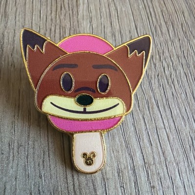Zootopia Nick Wilde Popsicles Hidden Mickey Pin