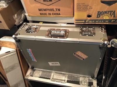 Pedaltrain Classic 1 TC 22'' Pedalboard w/ Tour Case + Voodoo 2 Pwr suply LOADED!