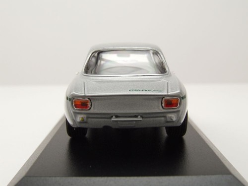 Alfa Romeo GTA 1300 Junior 1968 silber Modellauto 1:43 Maxichamps - Bild 6 von 9