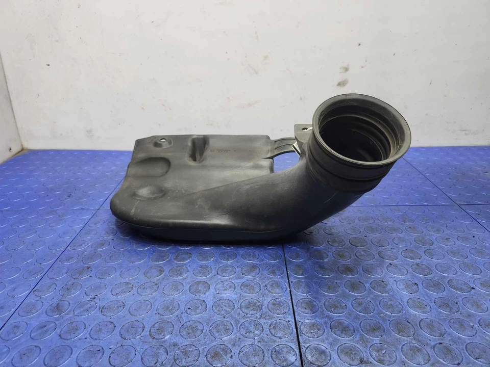 Conducto de entrada de aire del motor Honda Ridgeline 2006-2014 genuino OEM 17243RJEA00 Foto 3 de 4