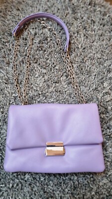 Süße Clutch in flieder lila, kleine Umhängetasche, Kette silber