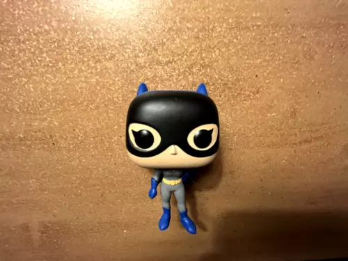 Funko Pop-BATGIRL #148 DC COMICS-Specialty Series-OOB-Excellent Condition