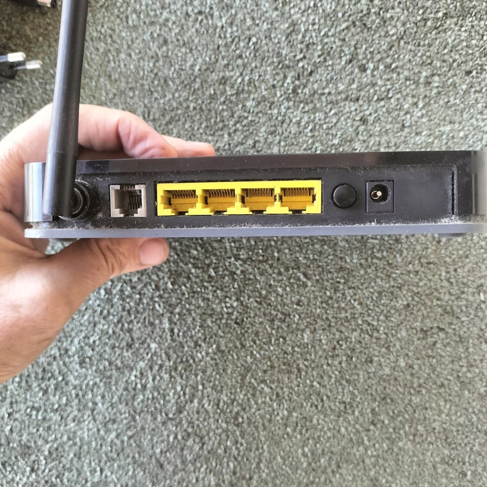 Netgear DGN1000 Modem Router Adsl2+ Wi-Fi B/G 4 Port Ethernet WPS Getestet - Bild 4 von 4