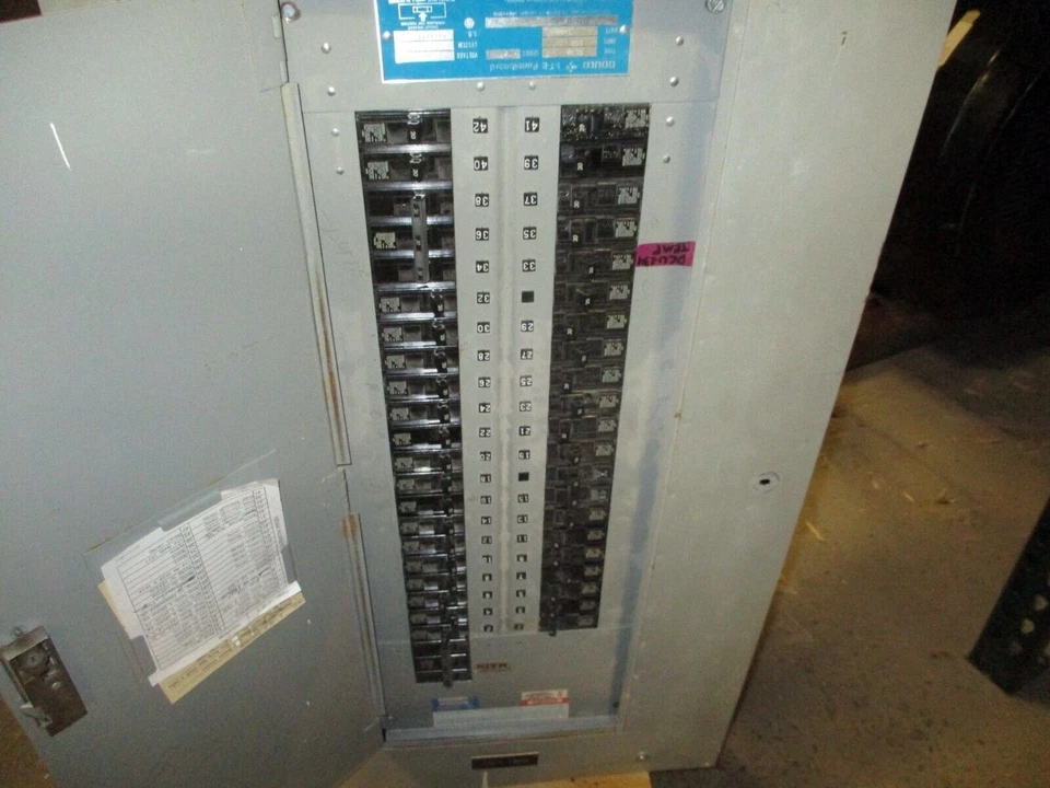 ITE Main Breaker Circuit Breaker Panel NLAB 100A Main 120/208V 3Ph 4W Used - Image 2 of 4
