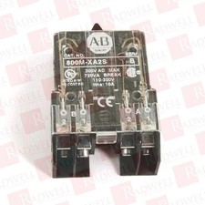 ALLEN BRADLEY 800M-XA2S / 800MXA2S (USED)