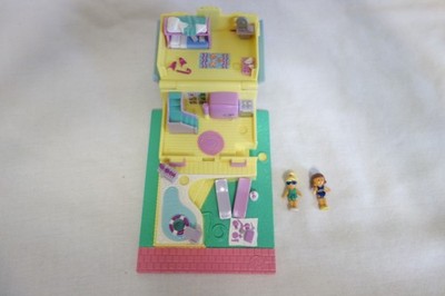 Vintage Polly Pocket Bluebird 1993 Summer House Complete w/2 Figures