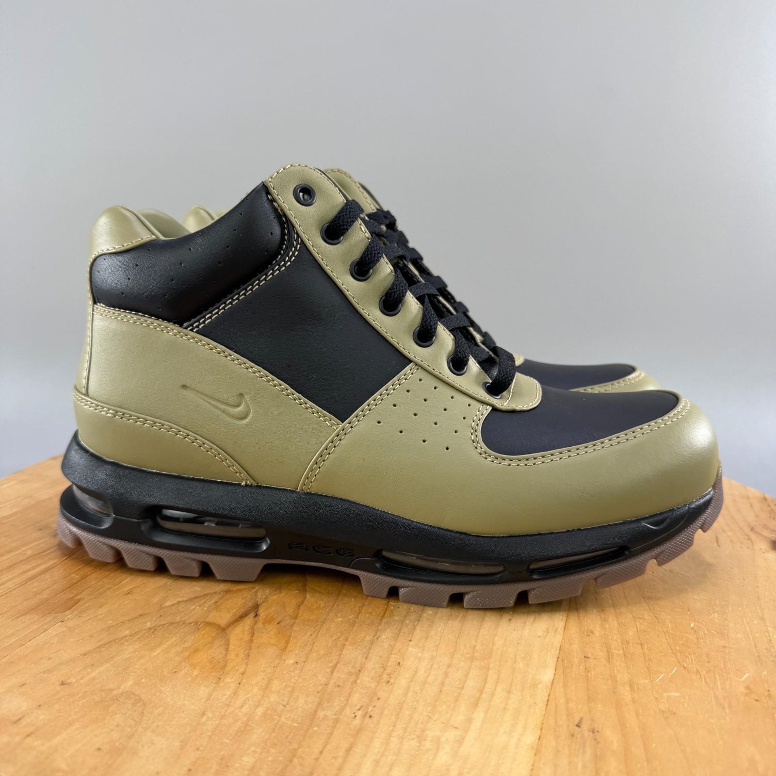 Nike Air Max Goadome Men's Size 11 Boots Black Neutral Olive Sesame FZ1314-001