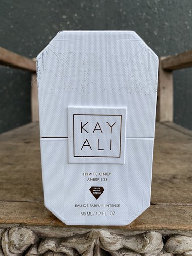 kayali invite only amber 23 eau de parfum intense 50ml