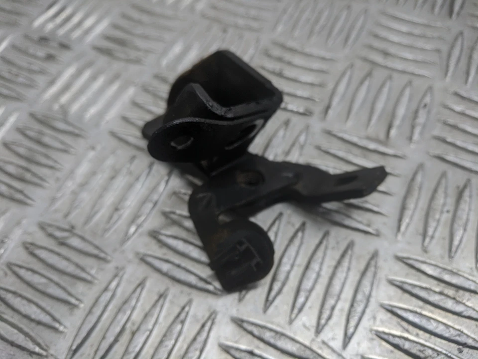 Soporte superior Ford Focus Ghia MK2 2007 EGR Foto 2 de 3