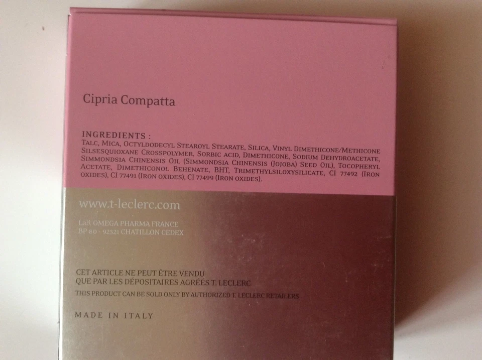 T. LeClere Poudre Compacte Paris Í Hilver Presses Powder Paris im Winter - Bild 3 von 3