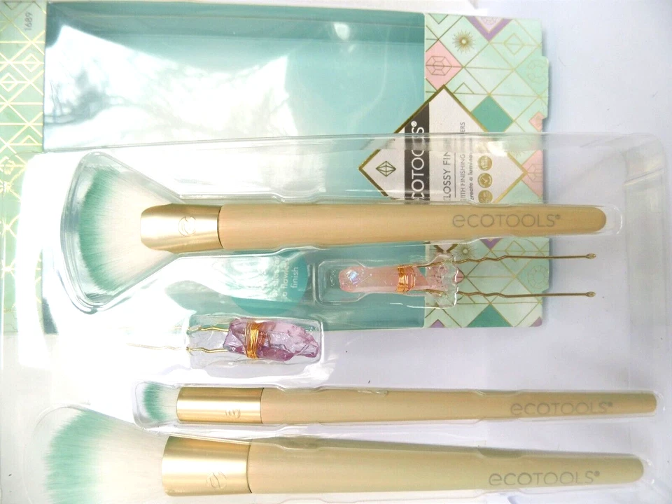 Ecotools Glossy Finish Jade Infused Brush kit - Bild 3 von 4