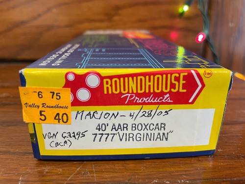 Roundhouse - Escala HO - 7777 - Virginian - 40' AAR Box Car - #63295 | Zustand: New