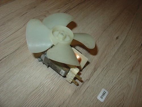 Siemens Backofen HE30AB540 / 01 HT5HE33 Lüfter Flügelrad mit Motor original