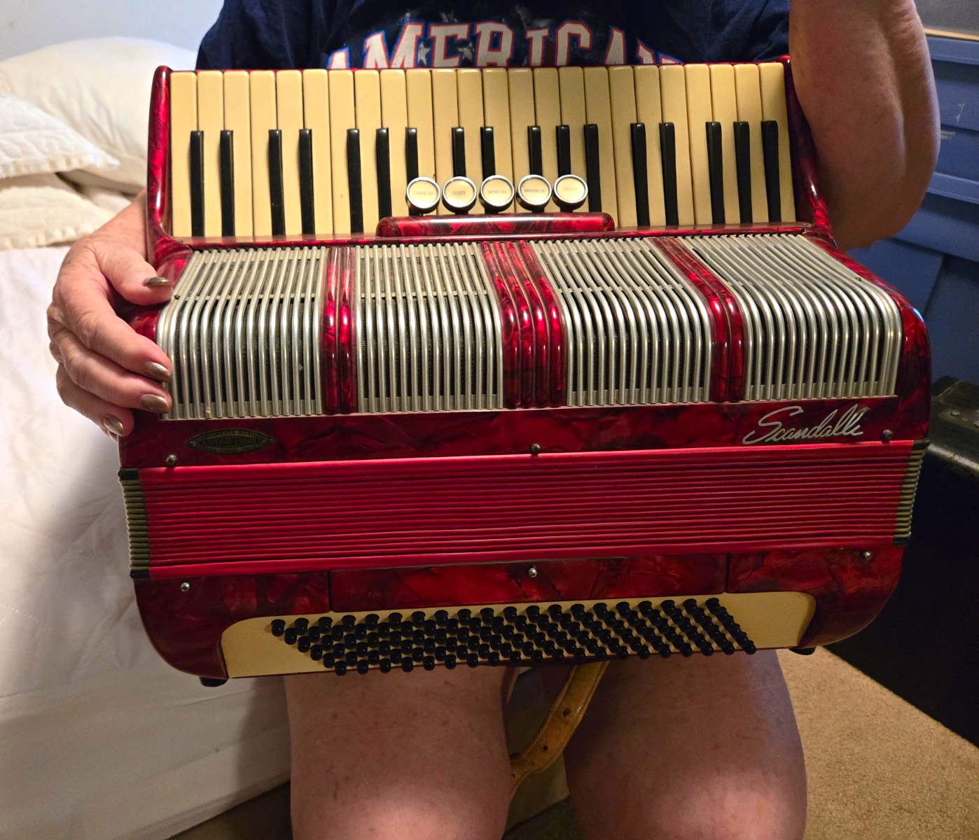 Scandalli 205R Red Piano Accordion 41 Treble/120 Bass 5 Register   Strap