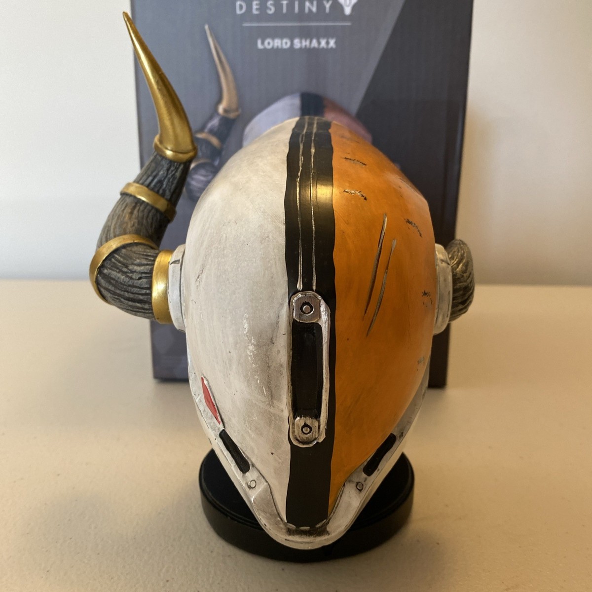 Destiny 2 Lord Shaxx 7