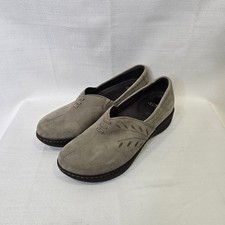 Dansko Abigail Slip On Loafers Clogs Size 40 Taupe Nubuck Leather Wedge Leaf