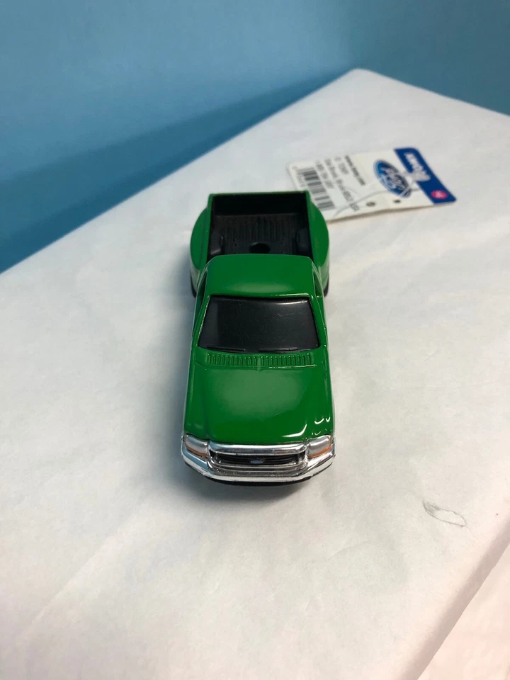 John Deere Green 1/72 scale ERTL Ford 2 Door Pickup - Image 2 of 4