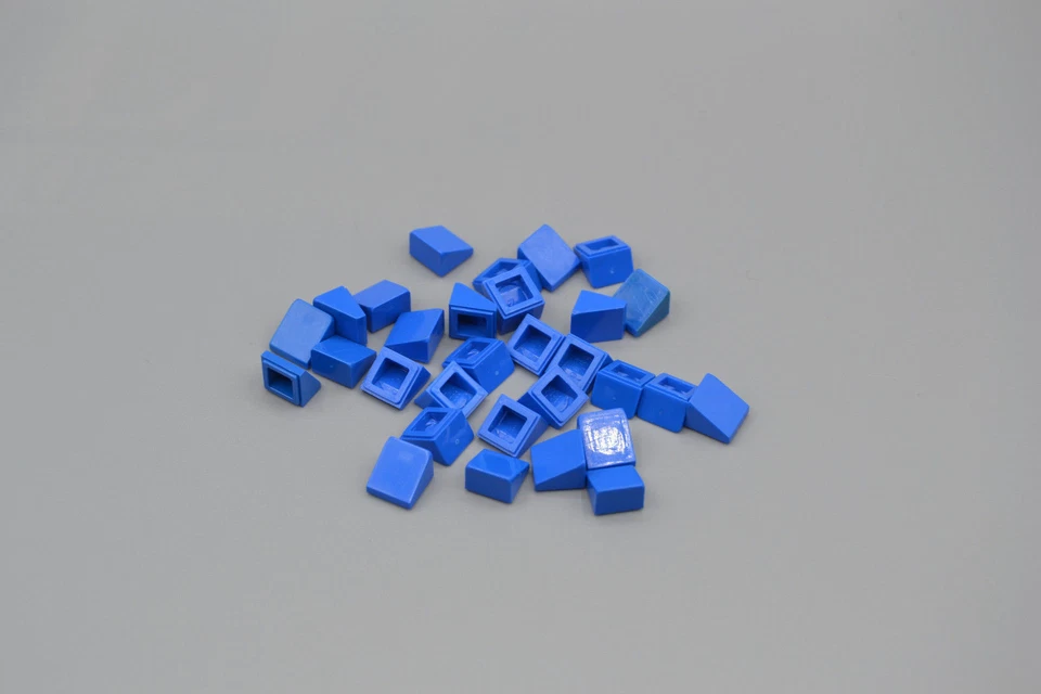 LEGO 30 x Dachstein Schrägstein blau Blue Slope 30 1x1x2/3 54200 - Bild 2 von 3