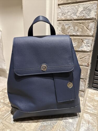NEW Tommy Hilfiger Women's Black Logo Jacquard Small Backpack Handbag Purse $128 - Afbeelding 1 van 6