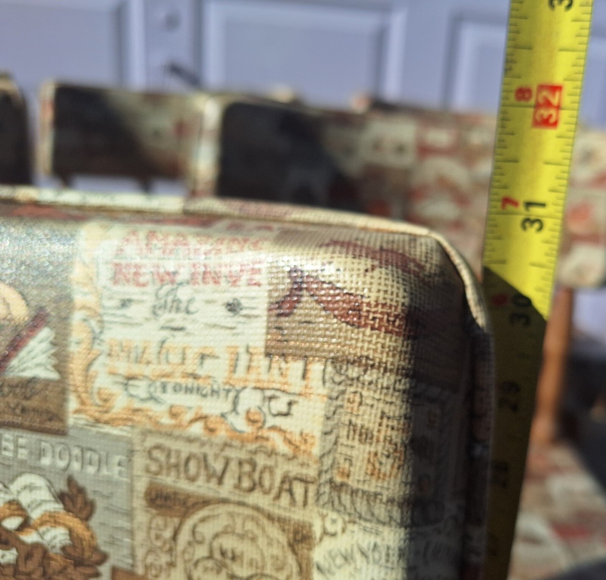 old maison chair ② Vintage 60s 70s Kitchen Dining Wooden Chair Vinyl Ruffled Brown