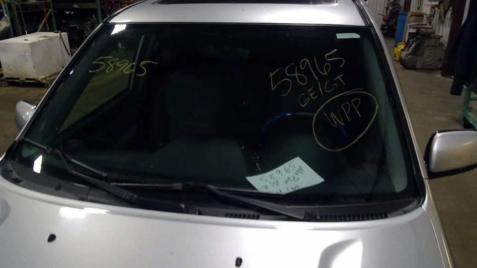 (LOCAL PICKUP ONLY) Windshield Glass Fits 01-05 RAV4 4199449 — 第 3/4 张图片