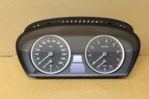 BMW 5 E60 E61 Kombiinstrument Tacho Instrumententafel Benzin 9135249 6952897