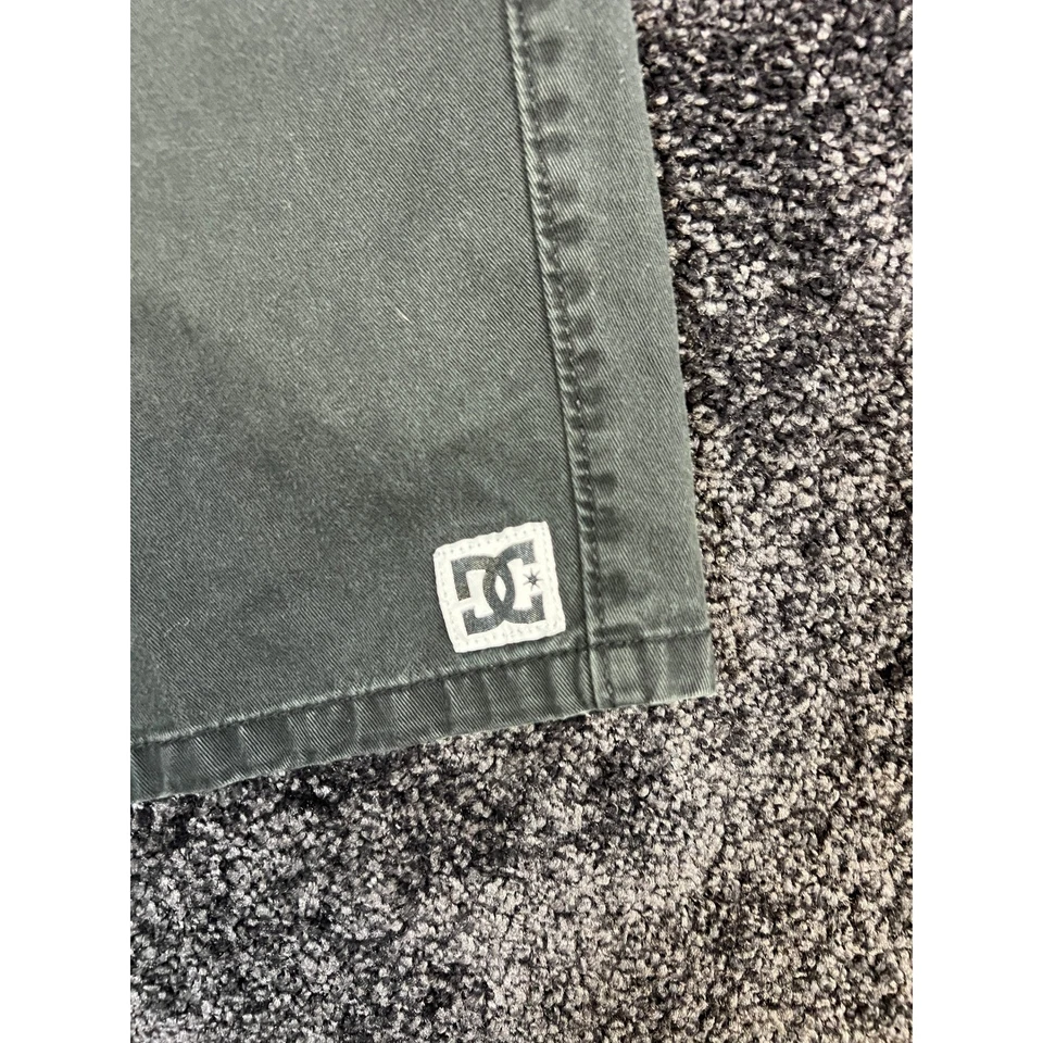 y2k DC Zapatos Para Hombre Pantalones Cortos Negros Informales Monopatín Logo Detalle Talla 36x10 Foto 3 de 4