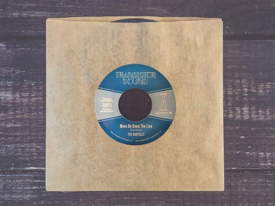 DONTELLS Move On Down / There Goes A Fool (Vinyl)